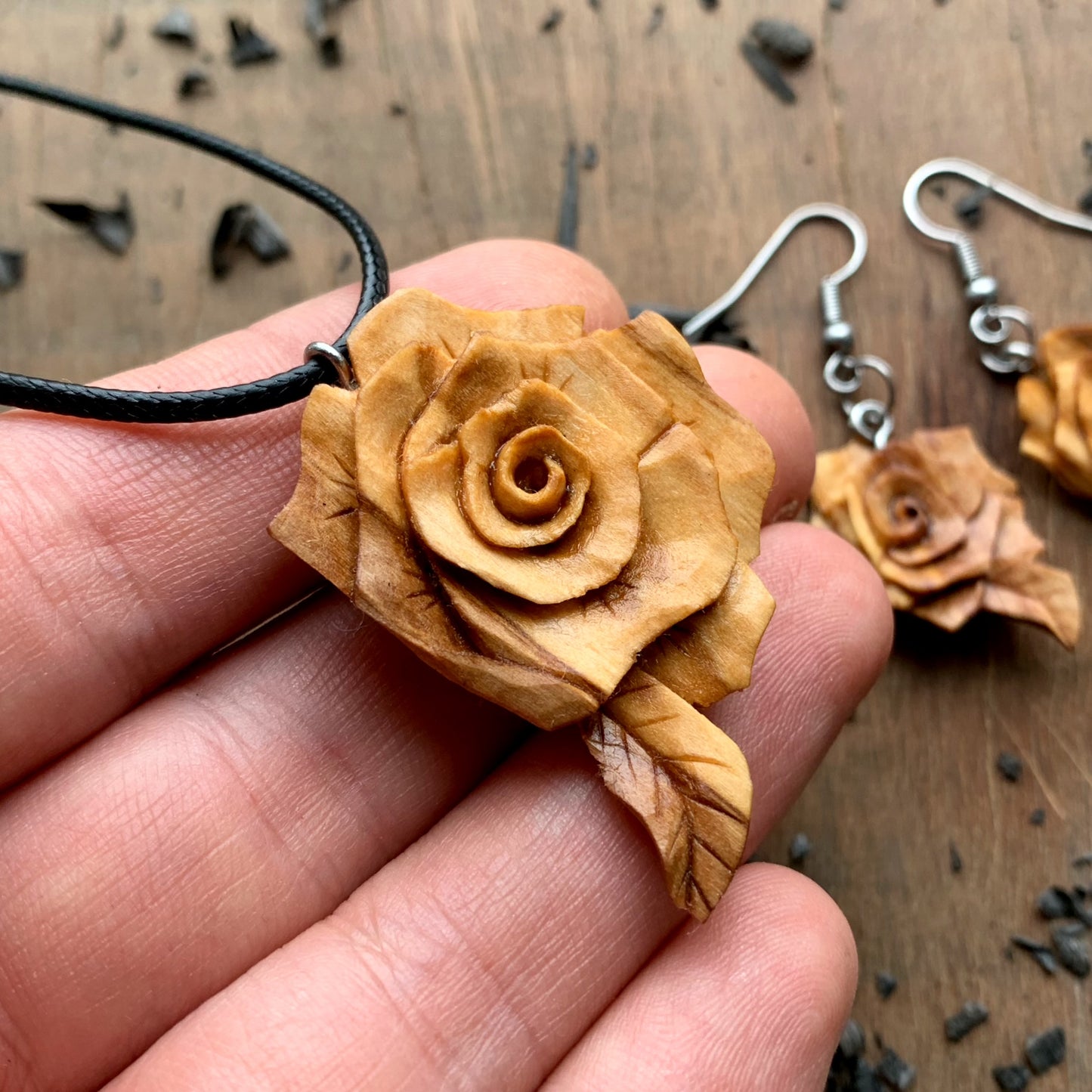 Set Of Rose Pendant And Earrings
